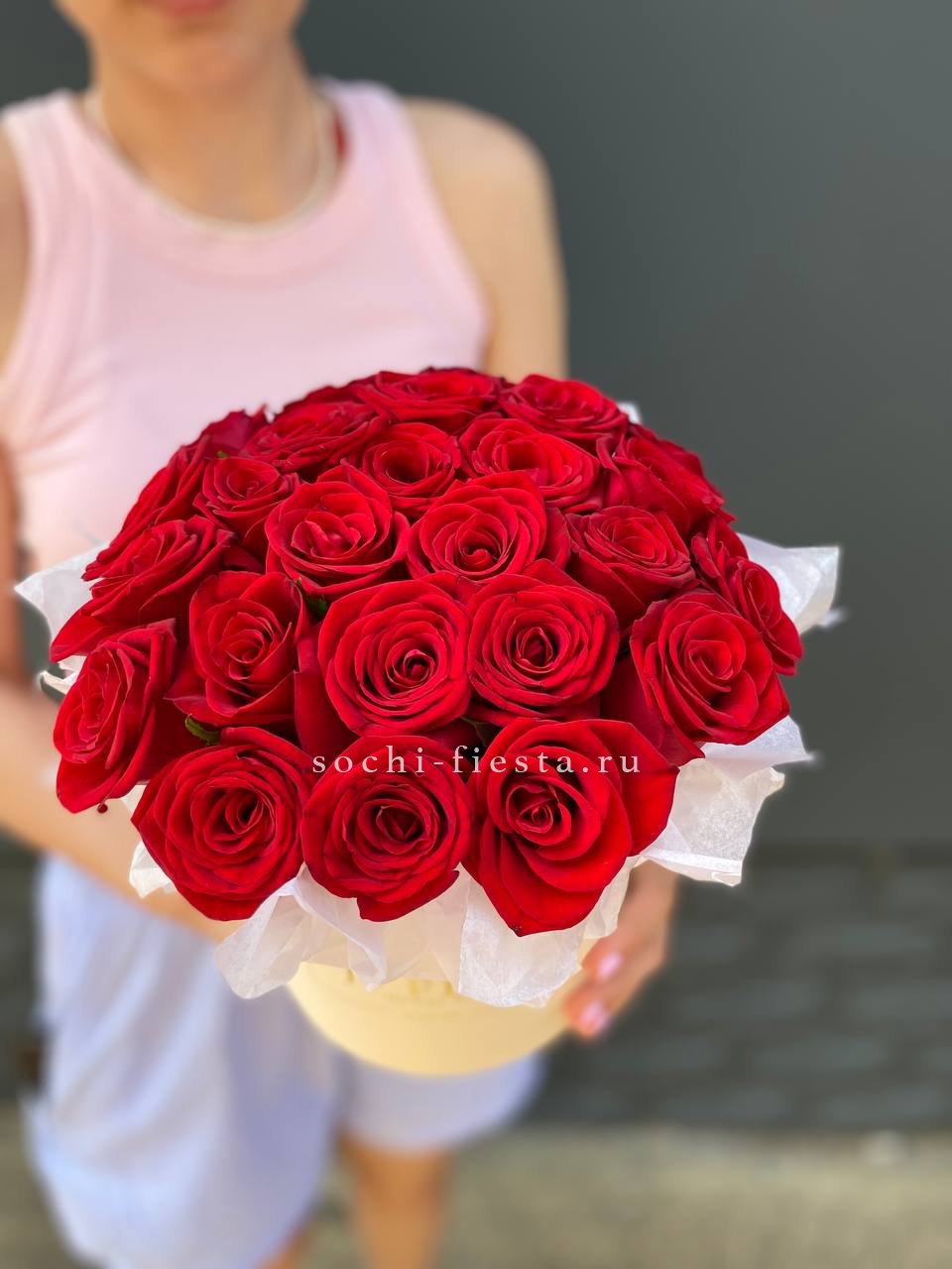 летняя композиция с пионами и эустомой для казанского никаха