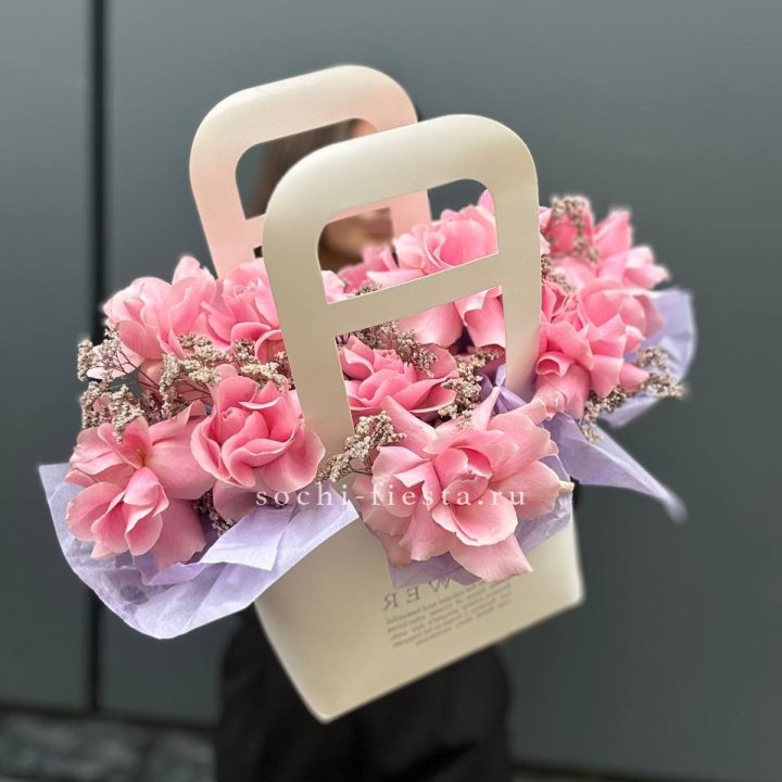 Сумочка розовых роз "Плинки" в Казани