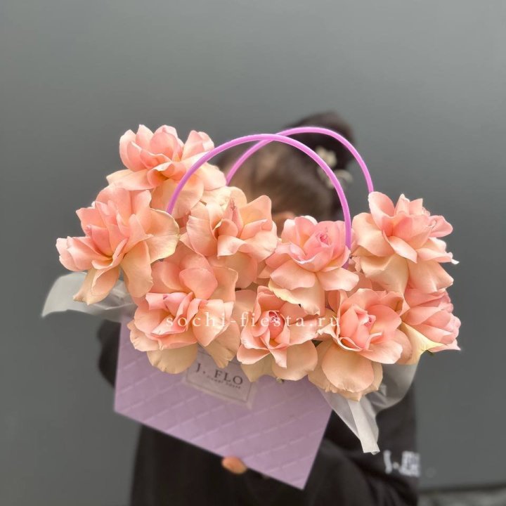 Сумочка с розами "Кети" в Казани