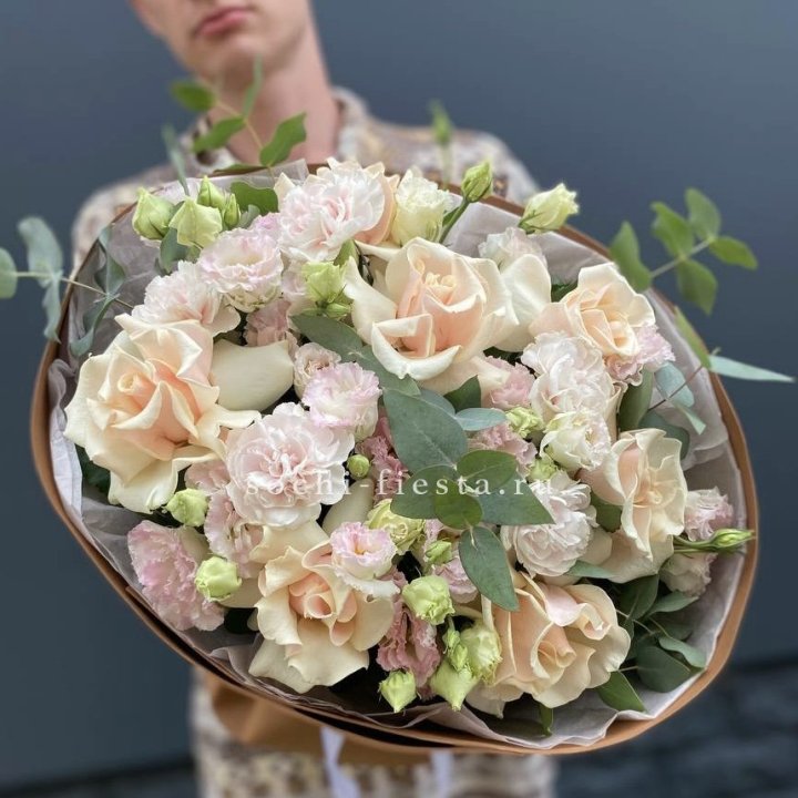  Букет кремовых роз "Мокко" в Казани