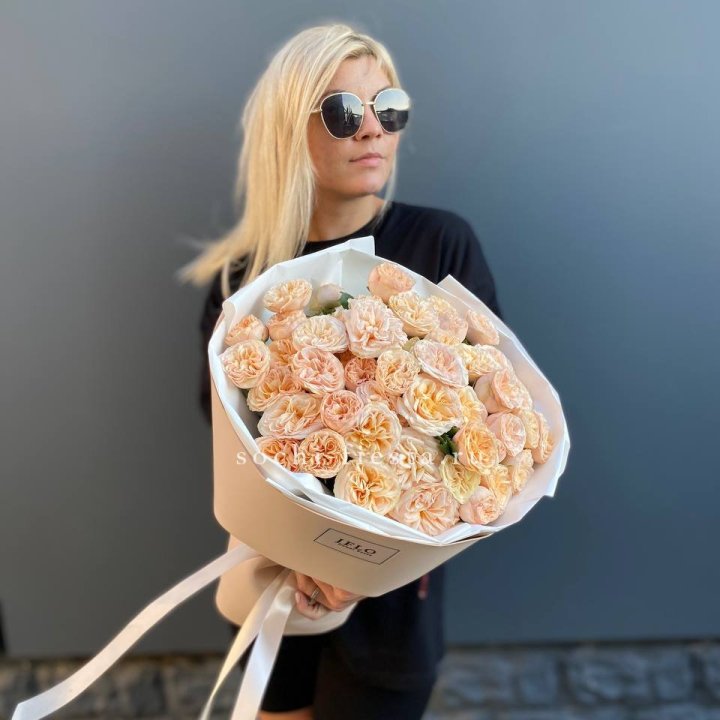 15 пионовидных роз №2 в Казани