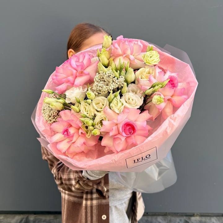 Букет "Розы с эустомой" в Казани