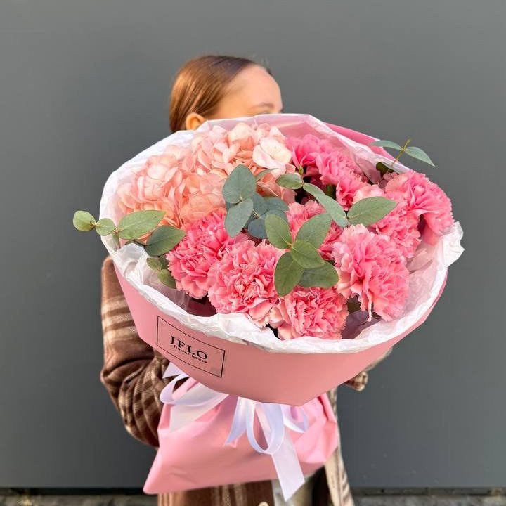 Дуо диантусы и гортензия в Казани