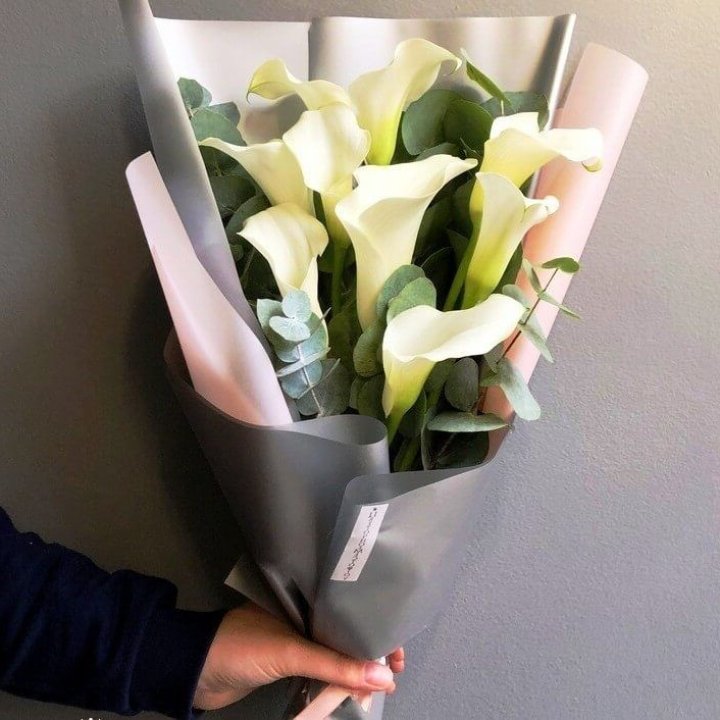 Каллы с эвкалиптом в Казани