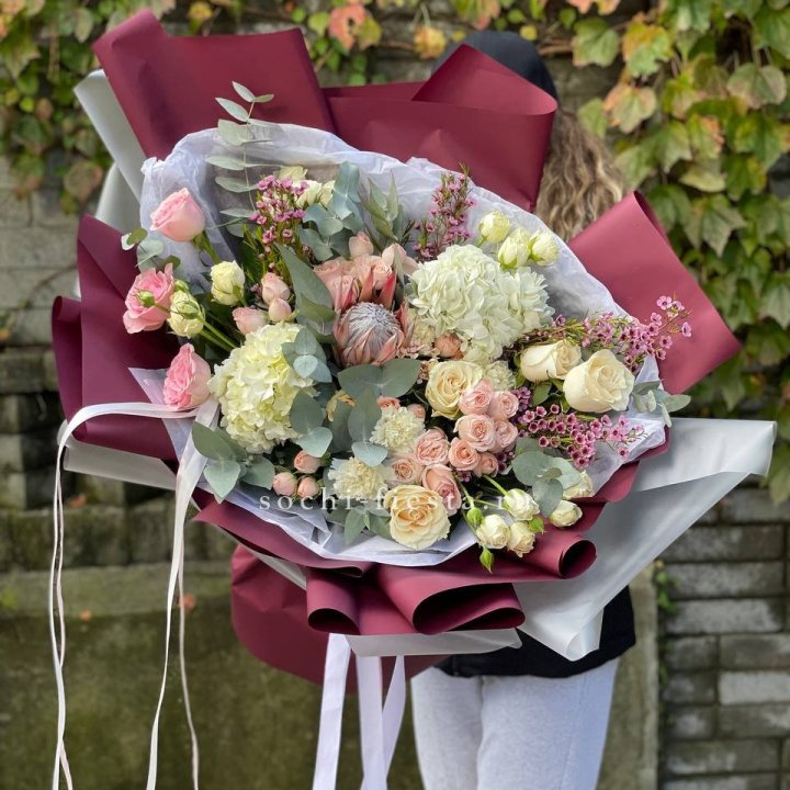 Авторский букет с протеей №1 в Казани