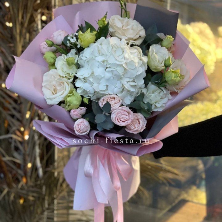 Букет с гортензией №3 в Казани