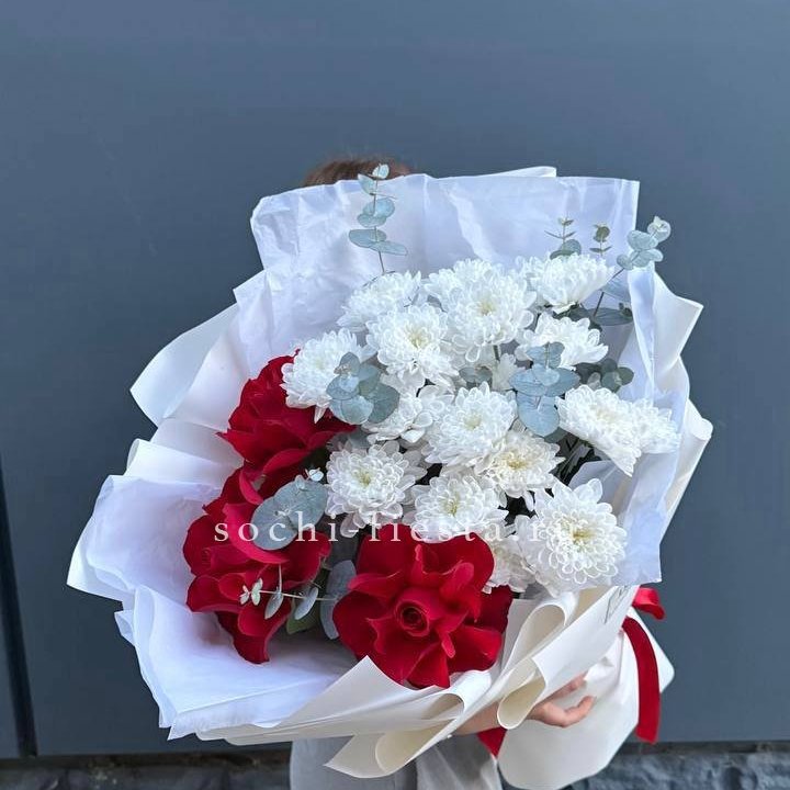 Дуо розы и хризантемы в Казани