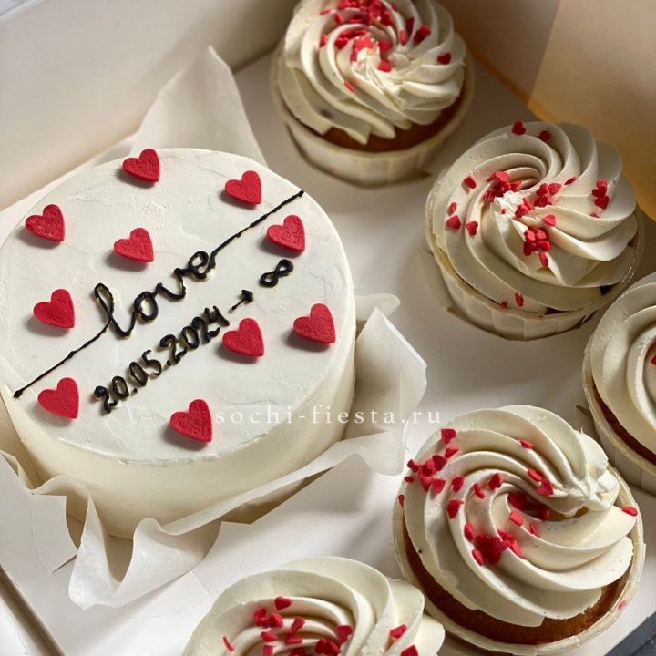 Капкейки и бенто-торт "Любимые" в Казани