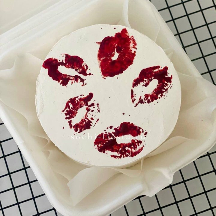 Бенто-торт "Поцелуй" в Казани