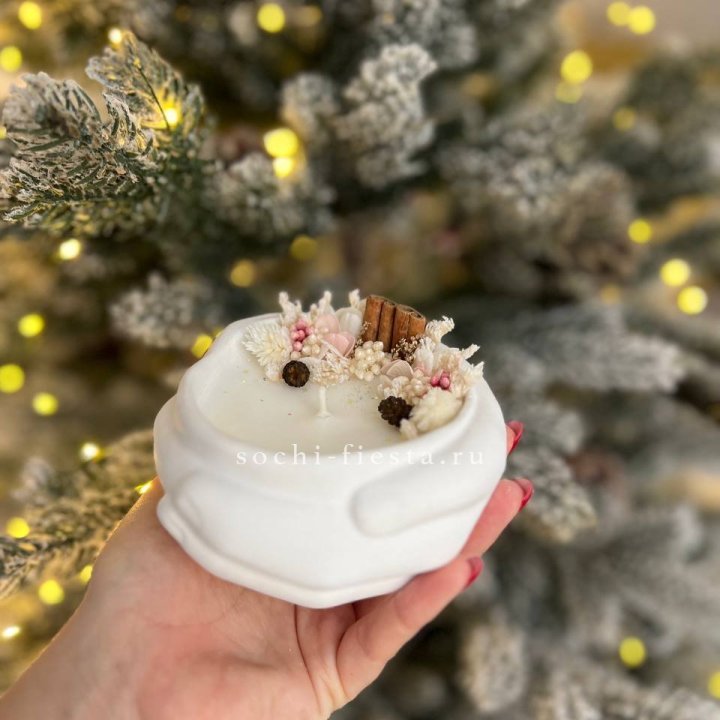 Свеча ароматическая в гипсе Руки с корицей в Казани