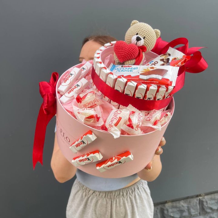 Бокс киндерами и раффаэлло 2 в Казани