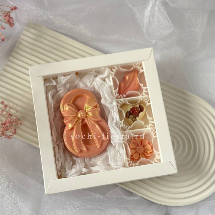 Конфеты из шоколада 8 Марта в Казани