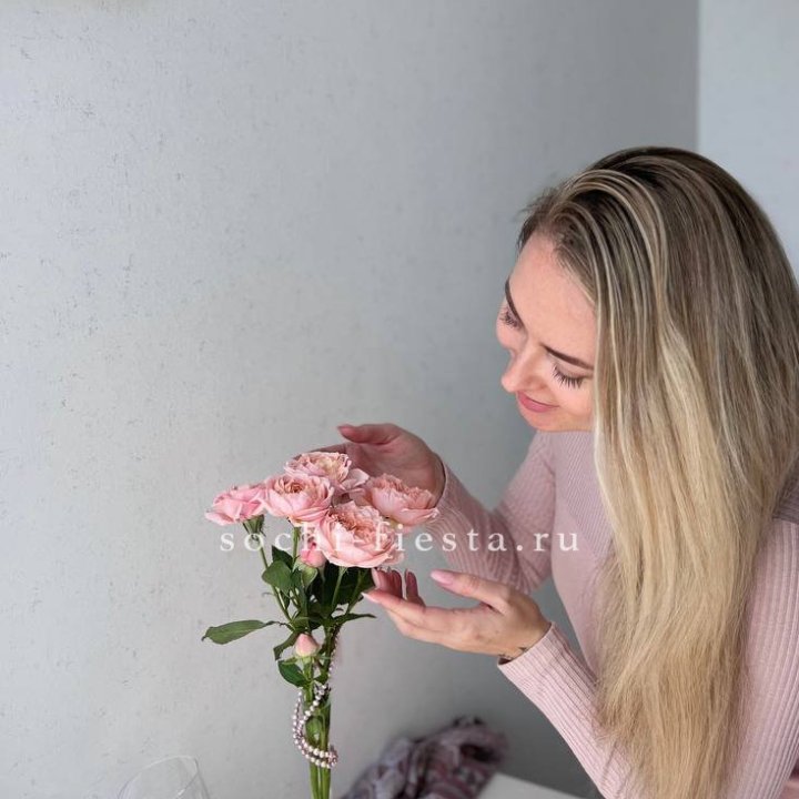 Цветочная подписка "Пакет маленький" в Казани