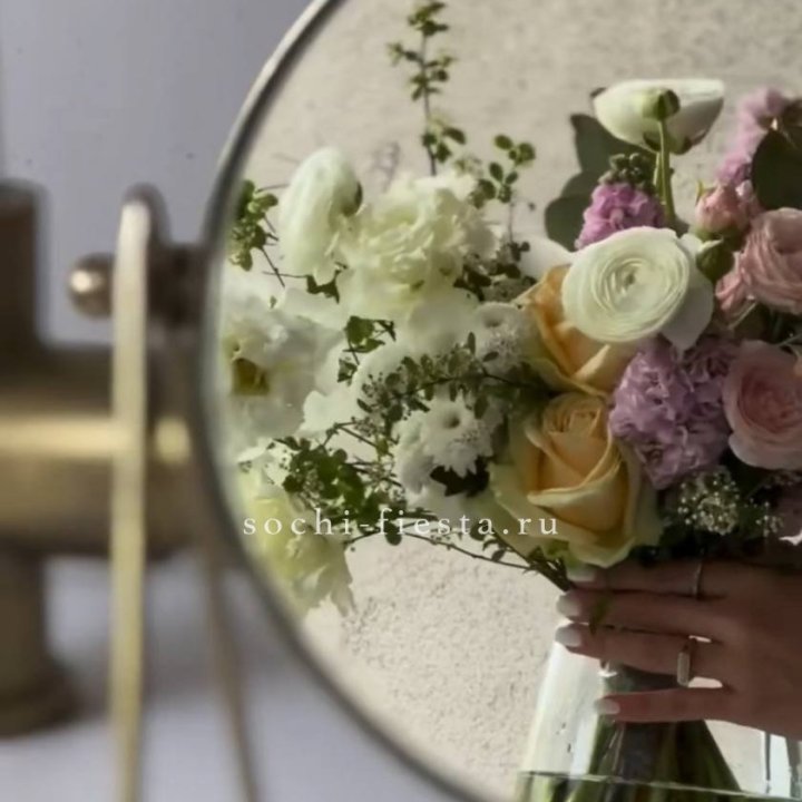 Цветочная подписка "Пакет средний" в Казани