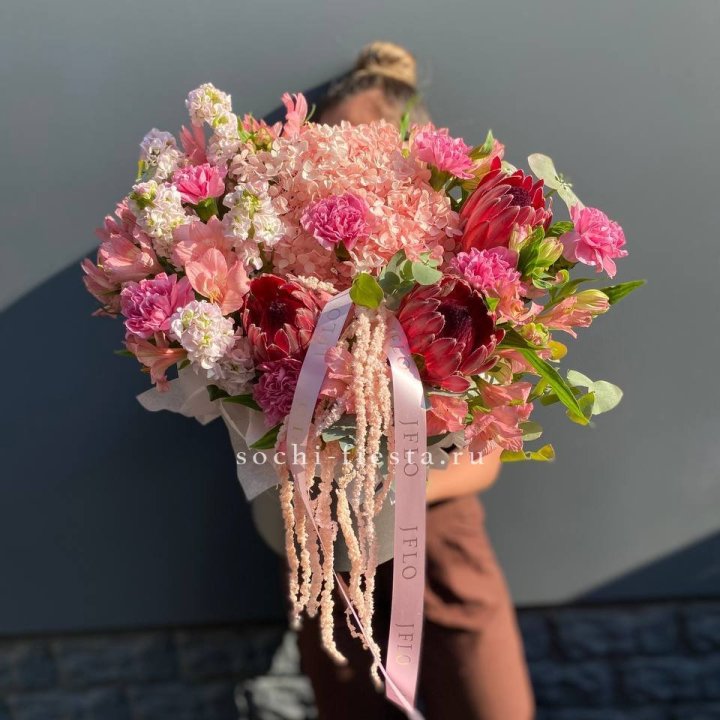 Коробка с цветами "Камикадзе" в Казани