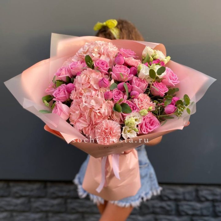 Авторский букет "Восторг" в Казани