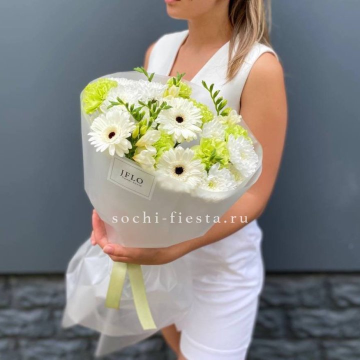 Букет "Джиржи фловерс" в Казани