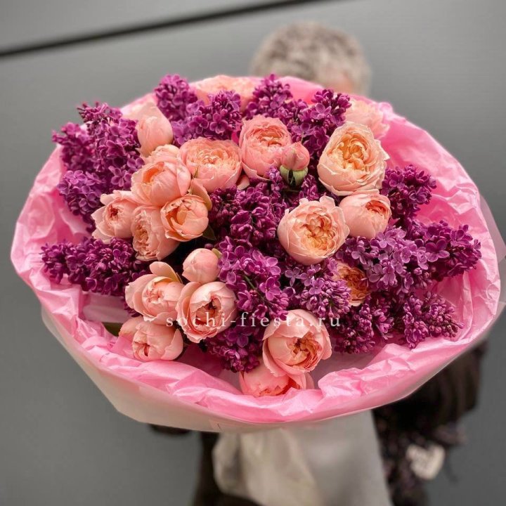  Дуо букет из кустовых роз и сирени в Казани