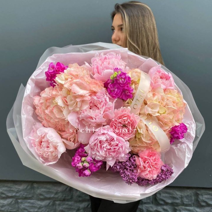  Букет "Фловер пионс" в Казани