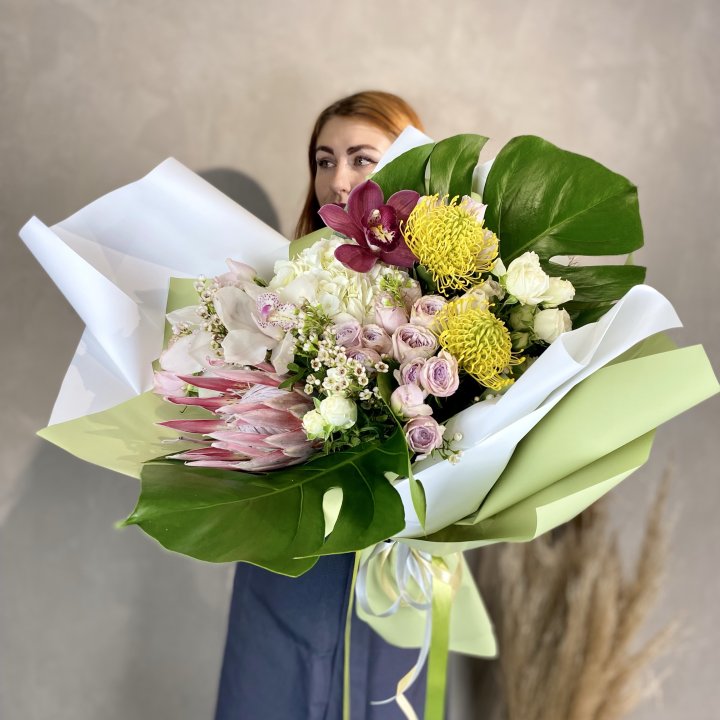 Дизайнерский букет экзотики в Казани