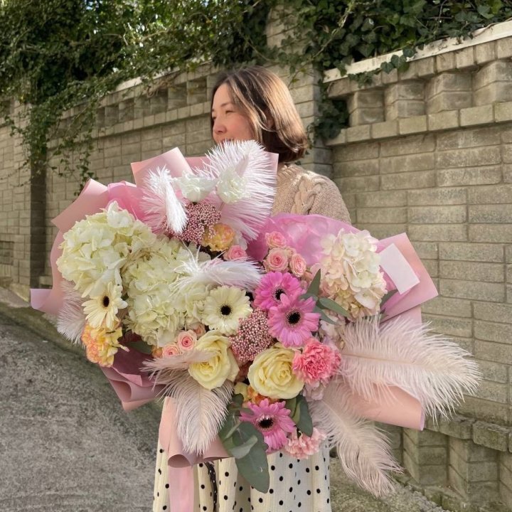 Дизайнерский букет "Валенсия" в Казани