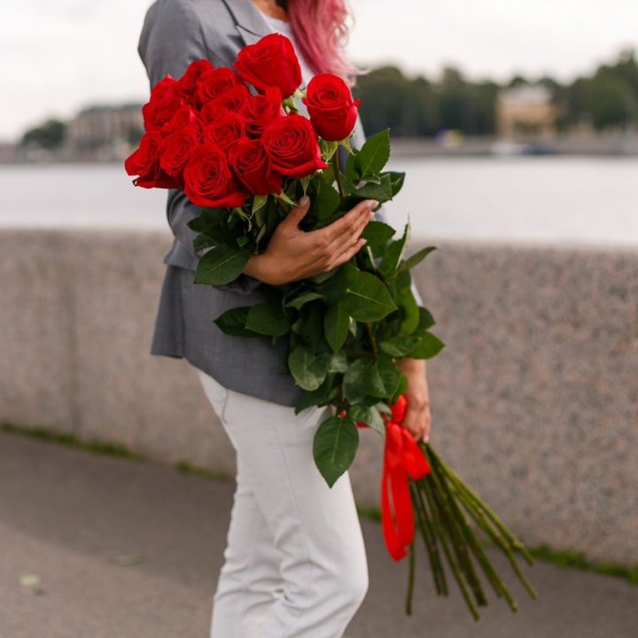 15 метровых голландских роз в Казани