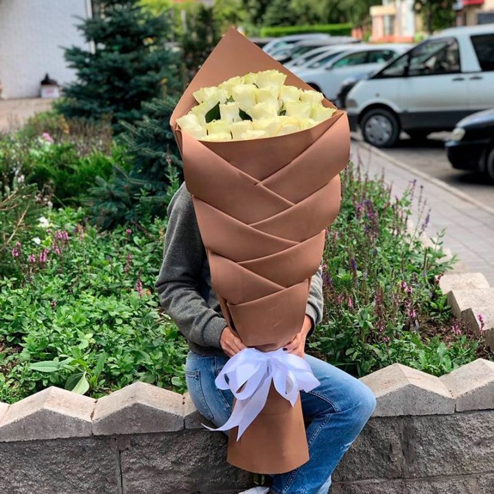 Голландские розы белые "Рыбка" в Казани