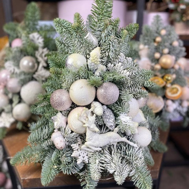 Ёлочка "Хепи крисмас" в Казани