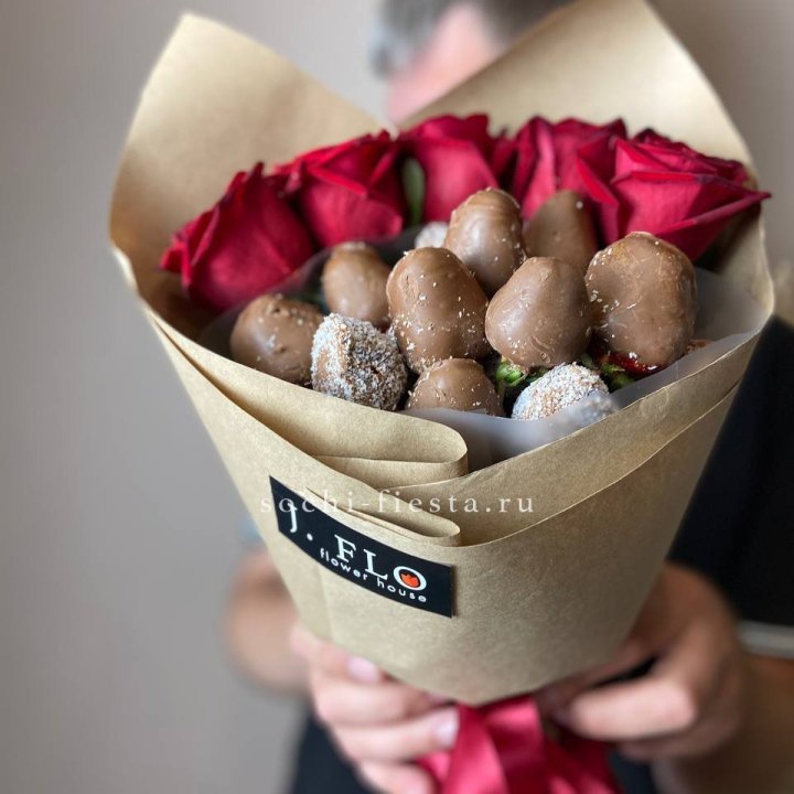 "Тандем с шоколадной клубникой" в Казани