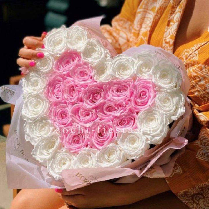 Бокс сердце с розами №2 в Казани