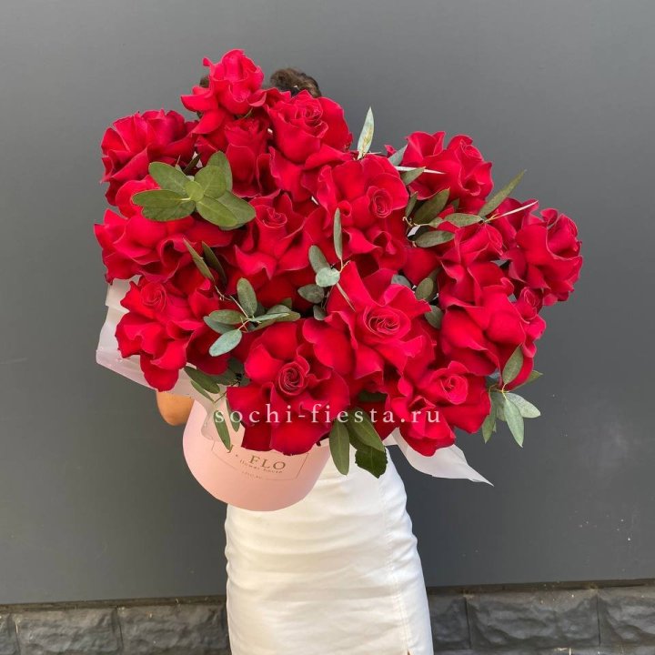 Бокс из 17 французских роз в Казани