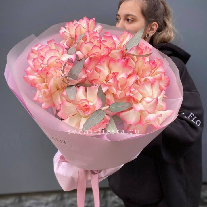 9 французских роз Джумилия в Казани