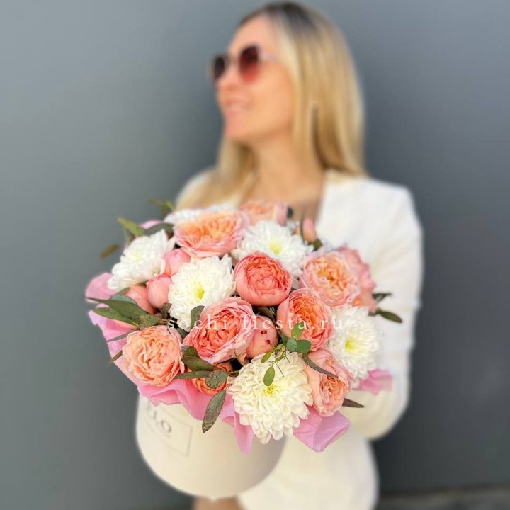 Нежная коробка с цветами в Казани