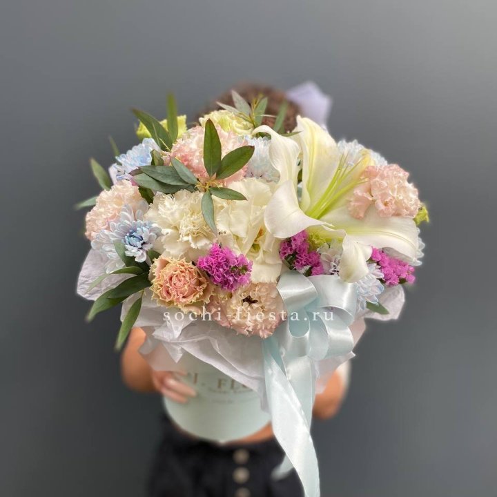 Дизайнерский цилиндр "Лилия" в Казани