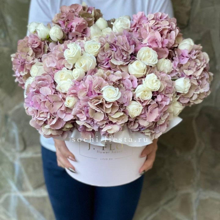 Бокс "Изобела пинк" в Казани