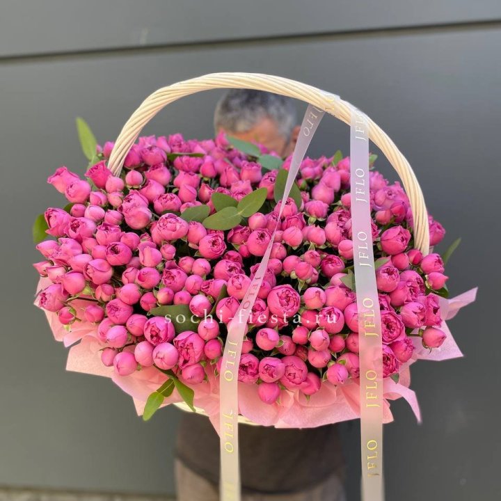 Корзина роз Мисти Баблс 101 в Казани