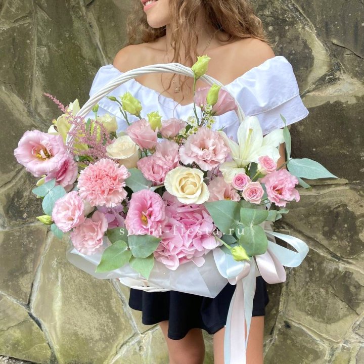 Авторская корзина "Миа" в Казани