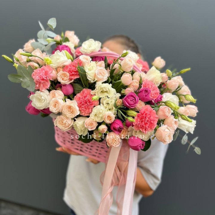 Цветочная корзина "Флоренция" в Казани