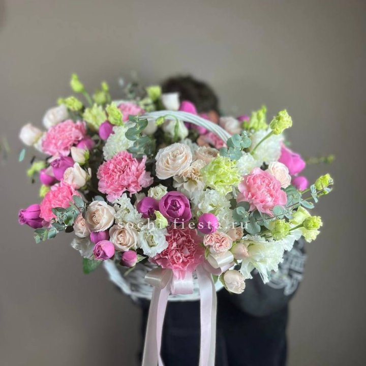 Корзина "Яркая" в Казани