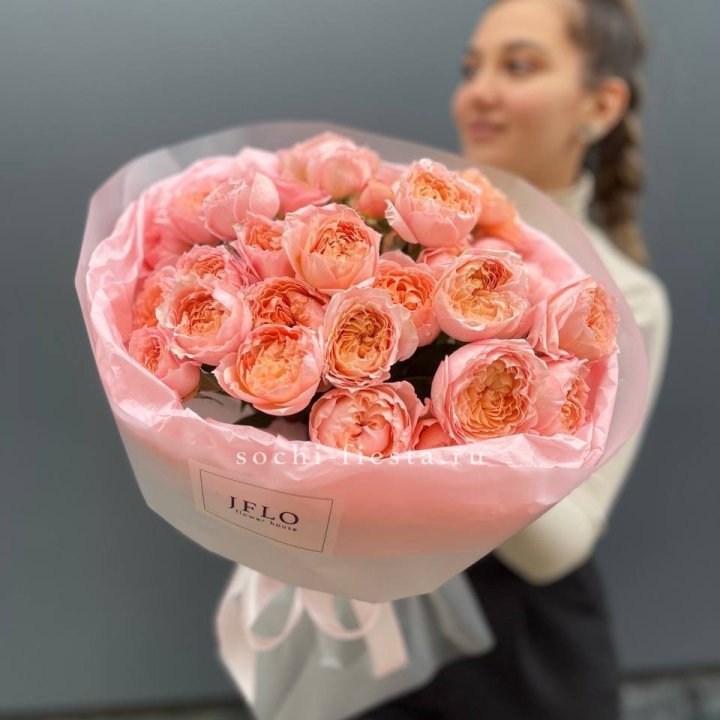 Букет из пионовидных роз Джульетта в Казани