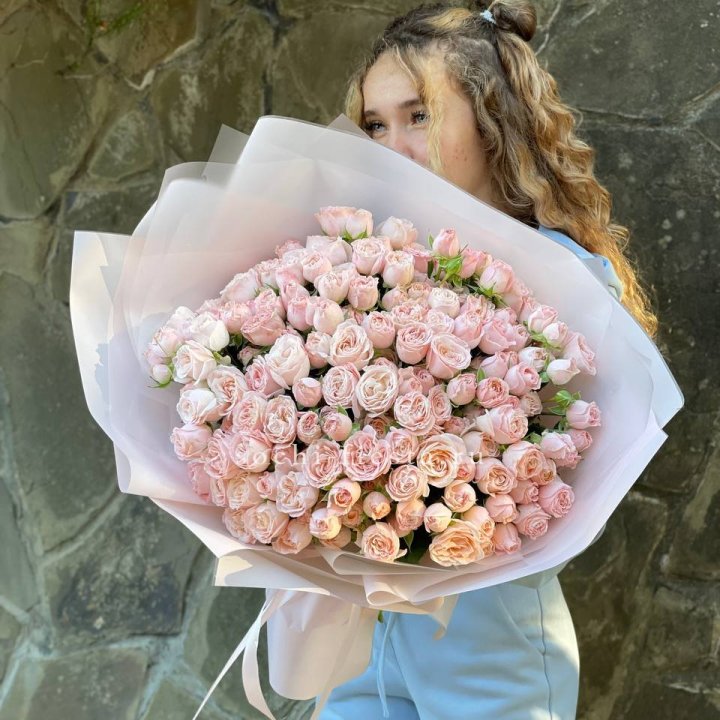 45 роза бомбастик Крем в Казани