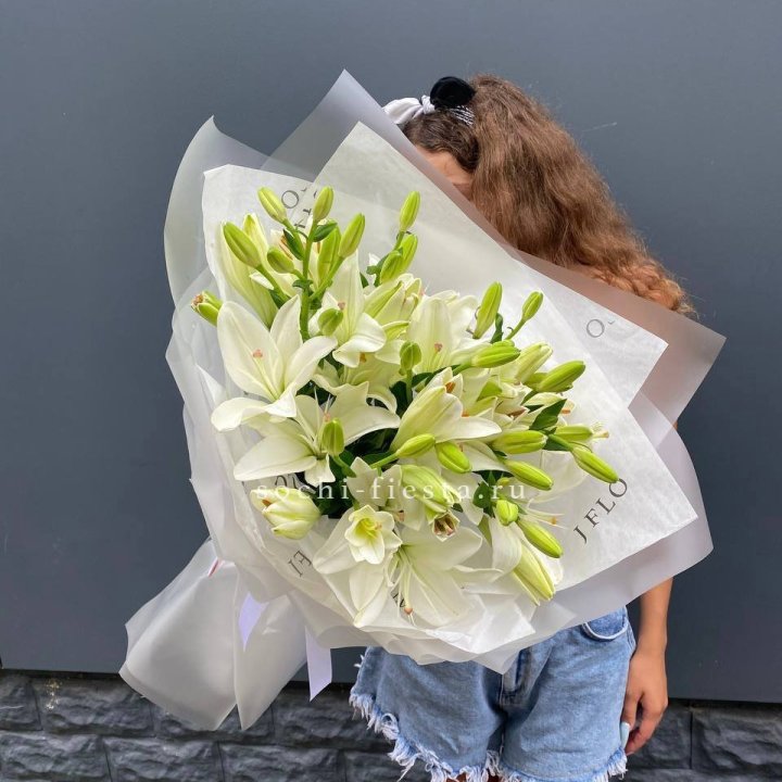 Букет  лилий "Воздушный"  в Казани