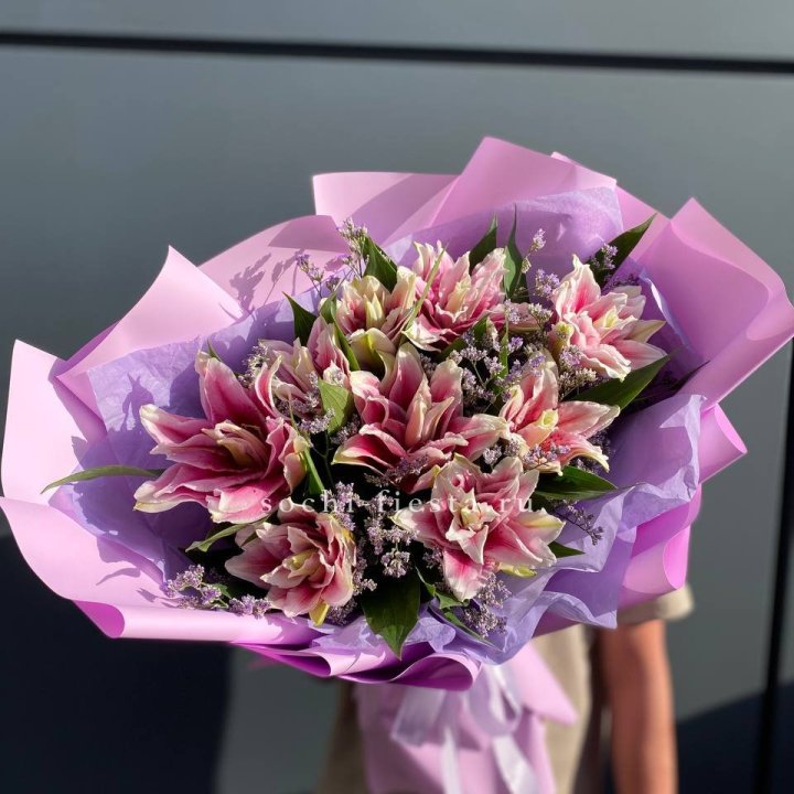 Букет пионовидных лилий №4 в Казани