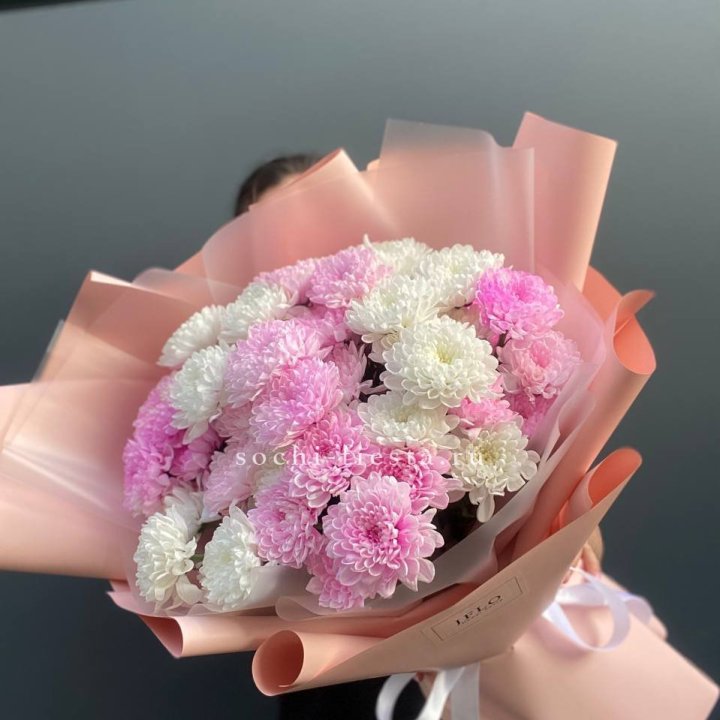  Букет бело-розовых хризантем  в Казани