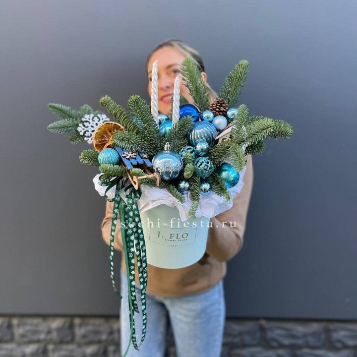 Композиция "Мери крисмас блю" в Казани