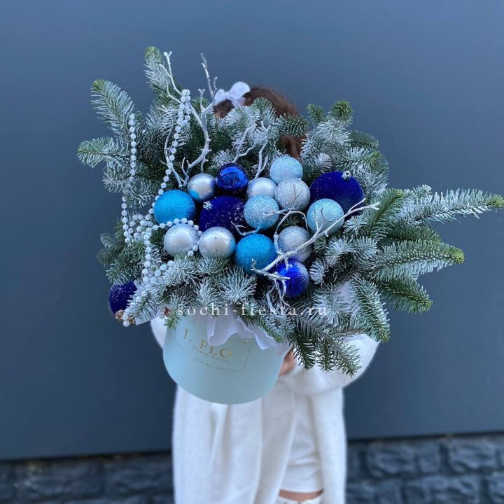 Композиция "Голубая бездна" в Казани