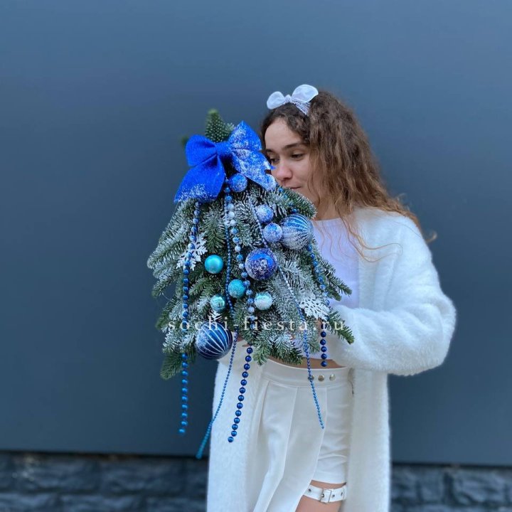 Новогодняя елочка "Блю" в Казани