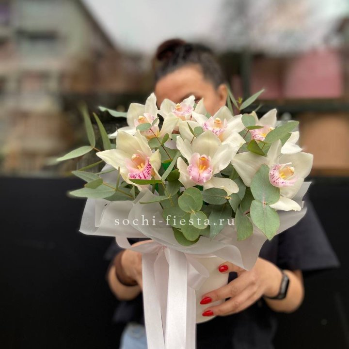 Бокс с орхидеями в Казани