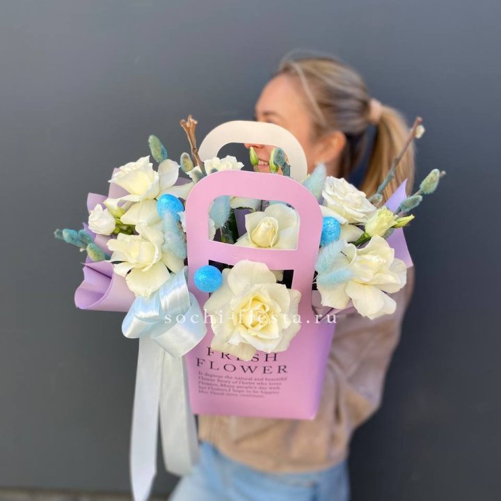 Цветочная сумочка "Пасхальная композиция" в Казани