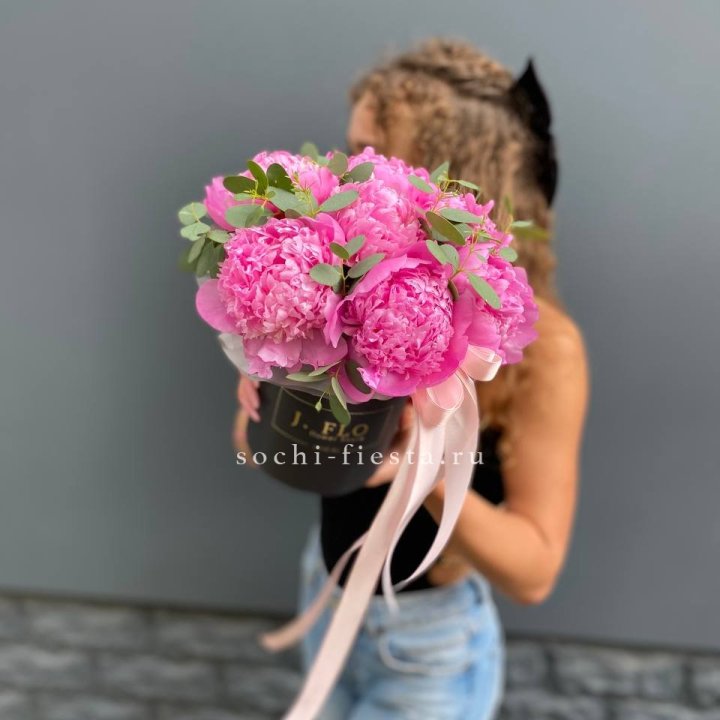 Дизайнерский цилиндр "Фломени" в Казани